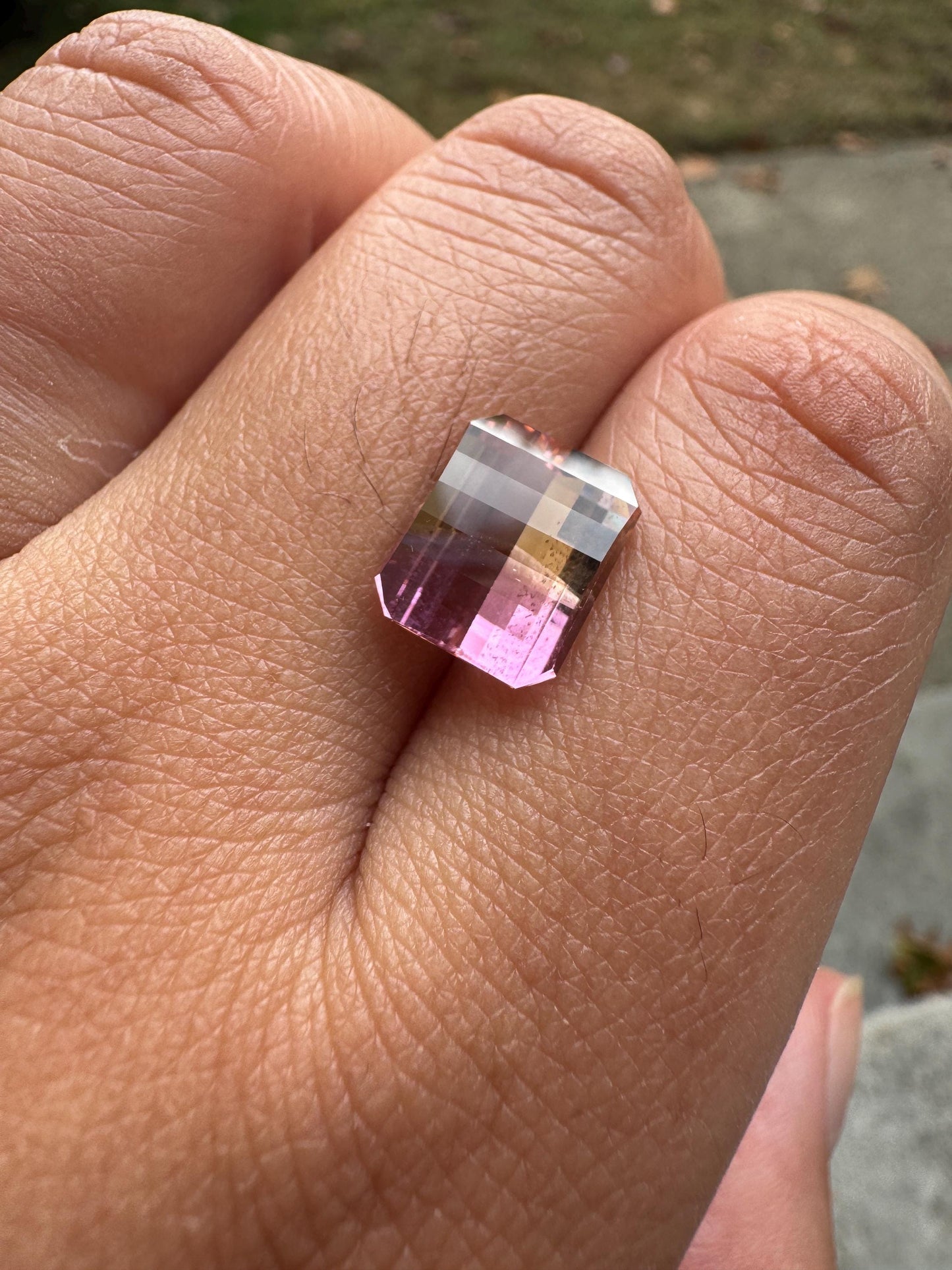 Bicolor Nanosital Pixel Cut, 6.6ct