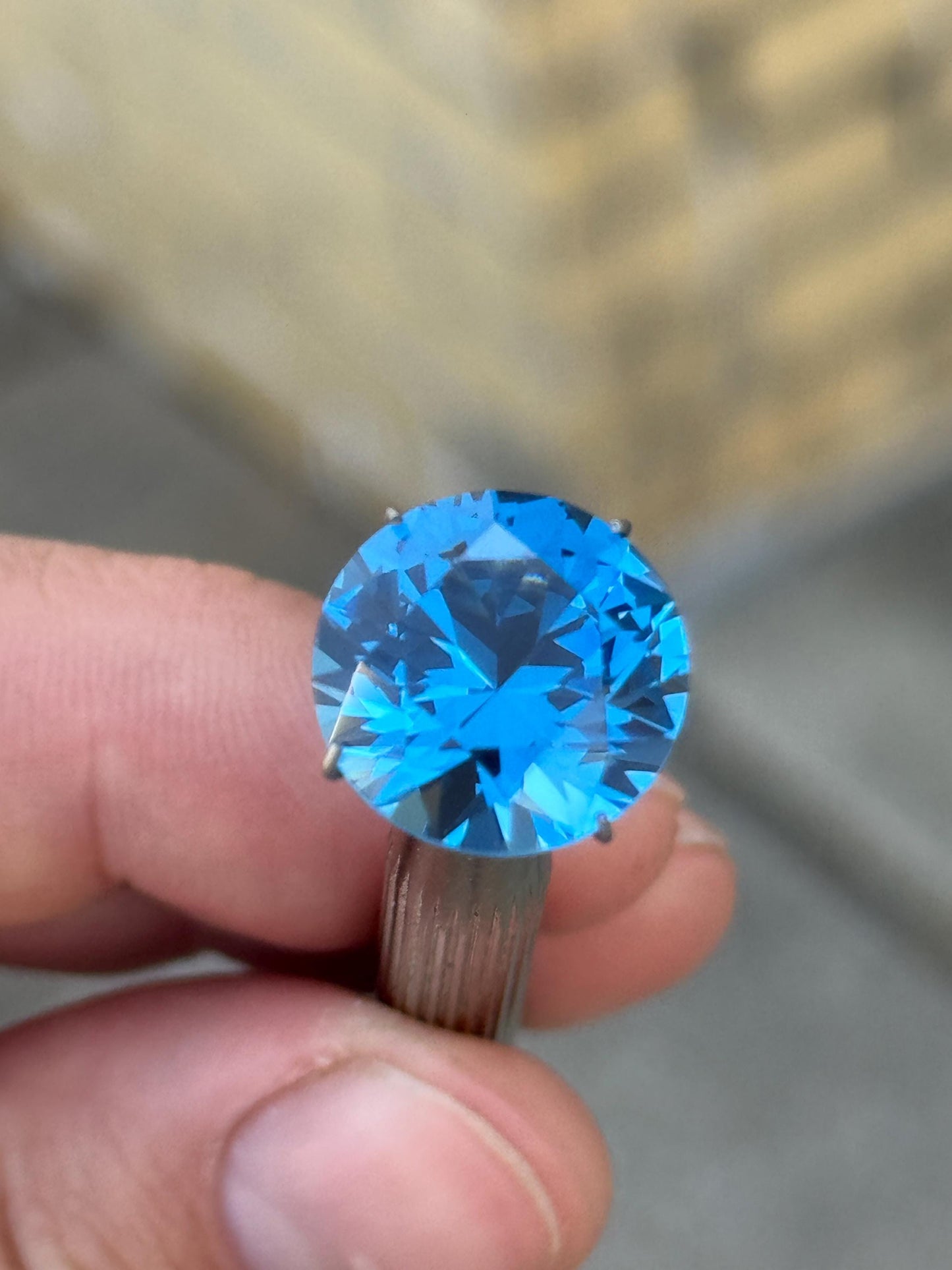 Vibrant Blue Lab Spinel Round, 12ct